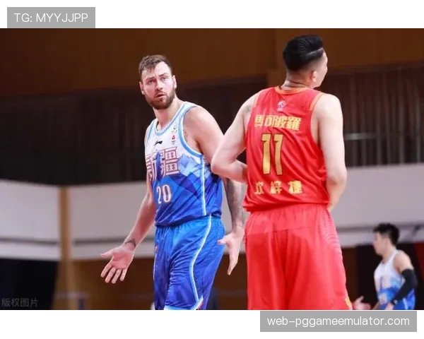 克拉克三双引领狂热大胜，刷新新人助攻纪录