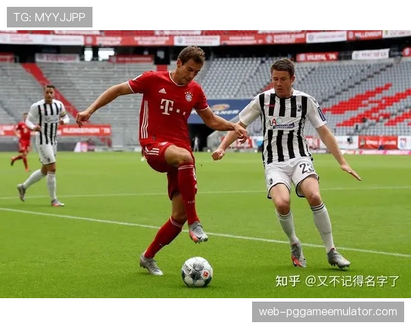 于帕梅卡诺抽射破门，拜仁3-2反超弗赖堡