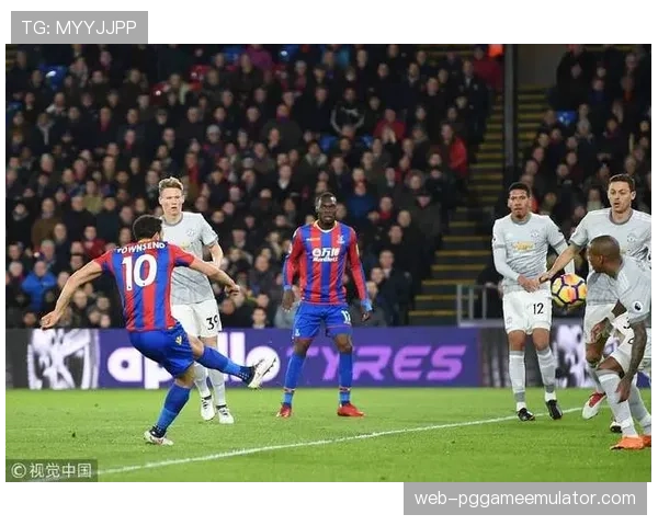 曼联球迷远征塞尔赫斯特公园，慈善拍卖球衣筹款