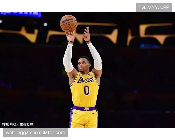 神秘人近10场投篮命中率43.5%，进攻效率稳定