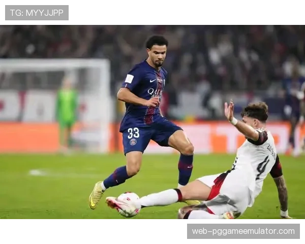 摩纳哥门神扑出马赛点球，保住客场平局希望