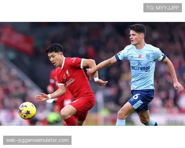 利物浦中卫人荒，远藤航客串中卫表现获主帅认可